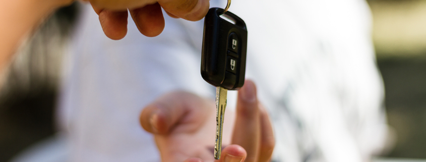 handing-over-car-keys